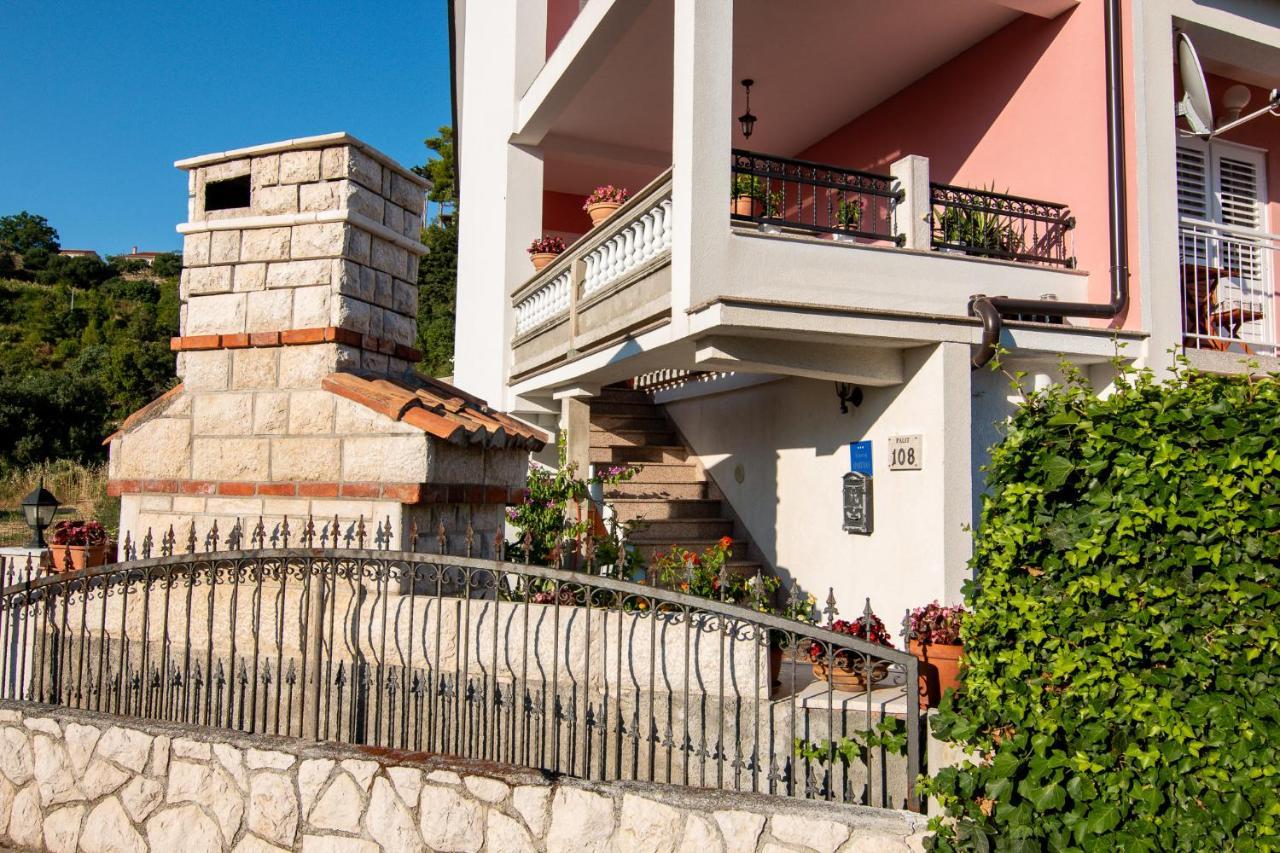 Apartman Boris Palit Экстерьер фото
